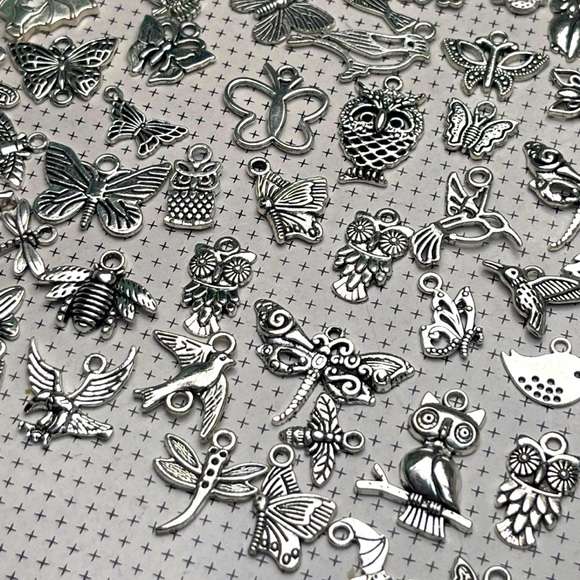35 pc Flying Things Charms Pendants Bracelets & Jump Rings Bundle Jewelry Making - Picture 11 of 13